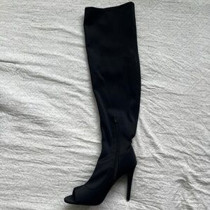 Forever 21/7.5 SIZE/BLACK/Water proof Peep Toe Boot